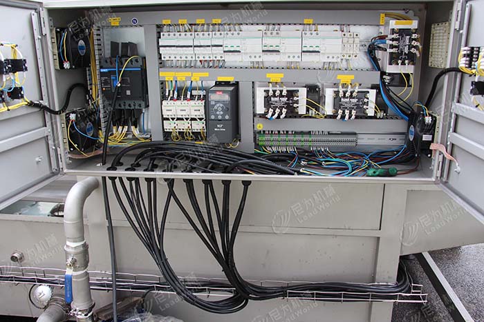 自動周轉(zhuǎn)筐清洗機細(xì)節(jié)